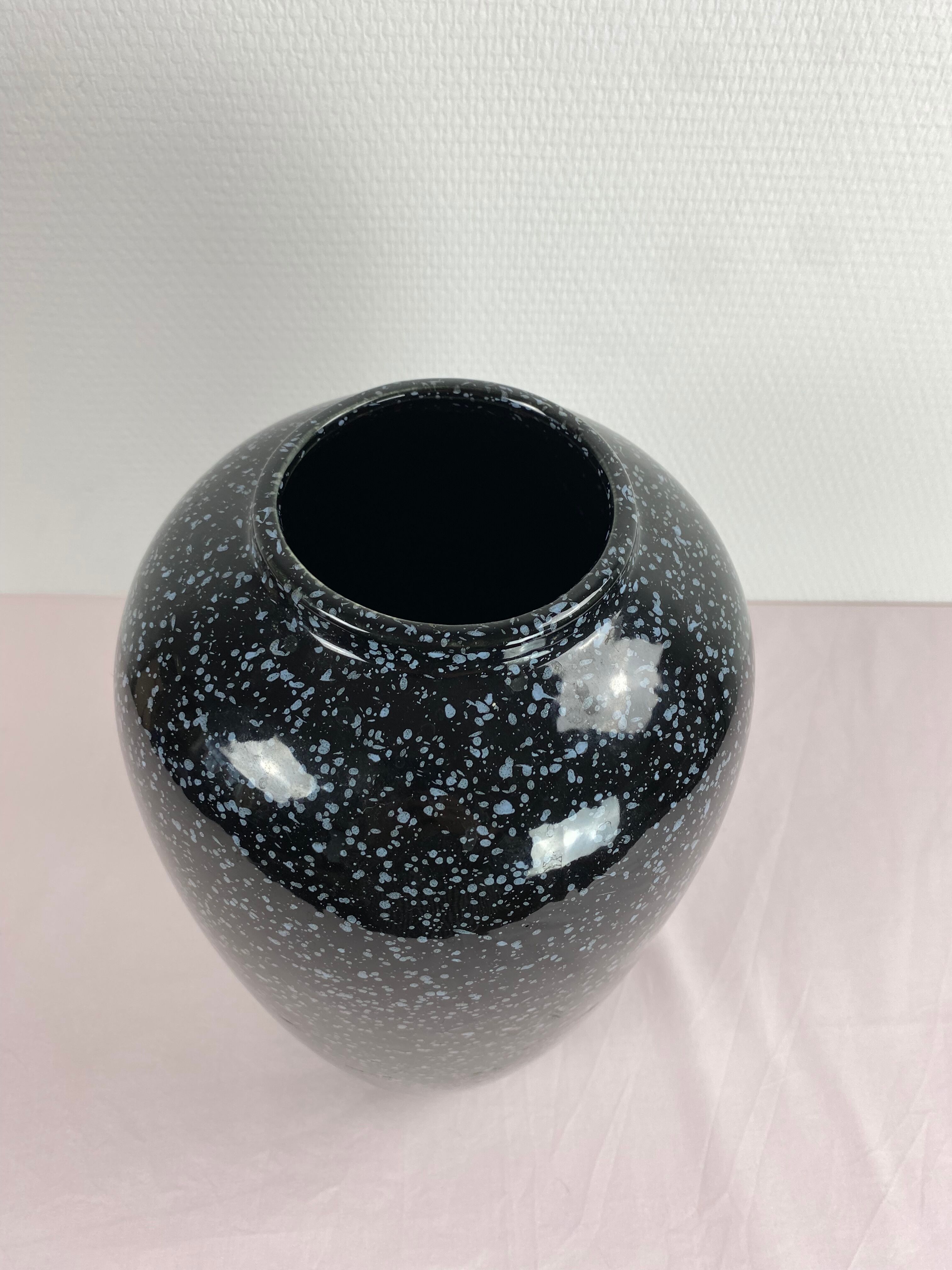 Black and white speckled vase