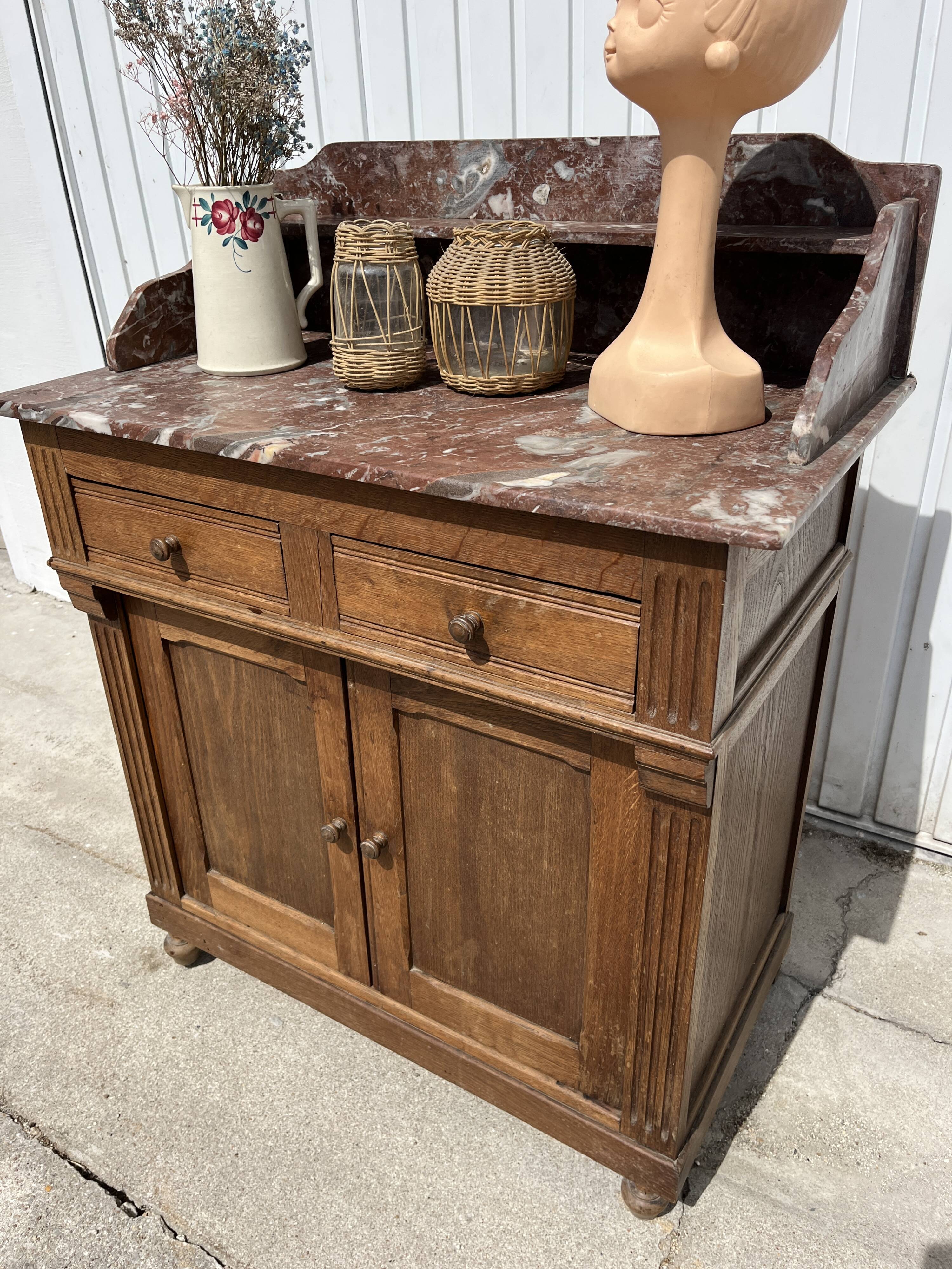 Buffet coiffeuse