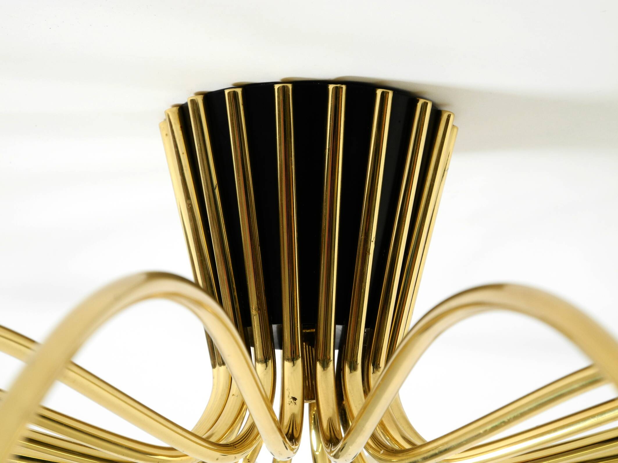 Huge 18-arm mid-century modern brass Sputnik ceiling lamp | Ø 113 cm