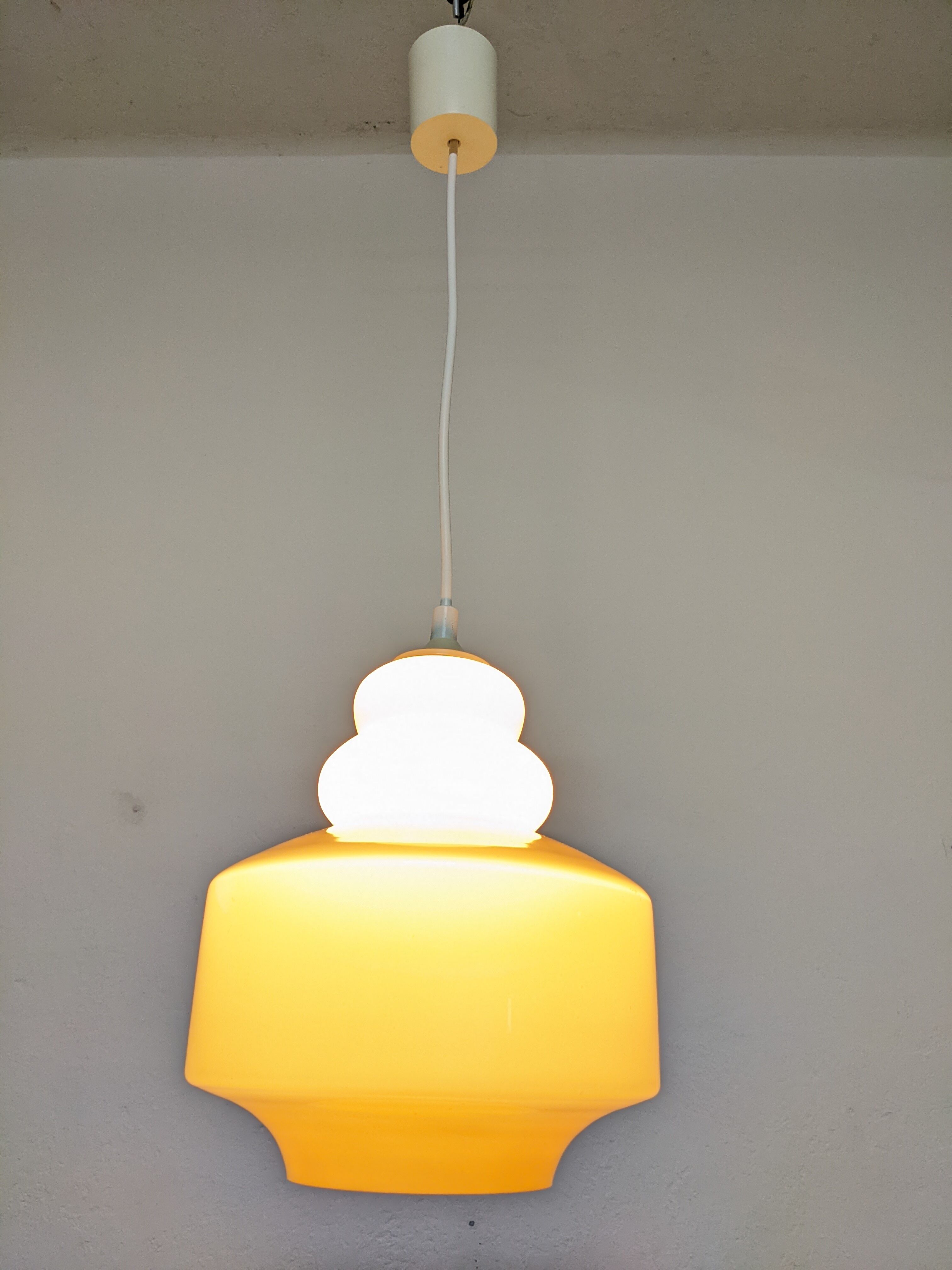 Caramel opaline suspension from the 60s/70s