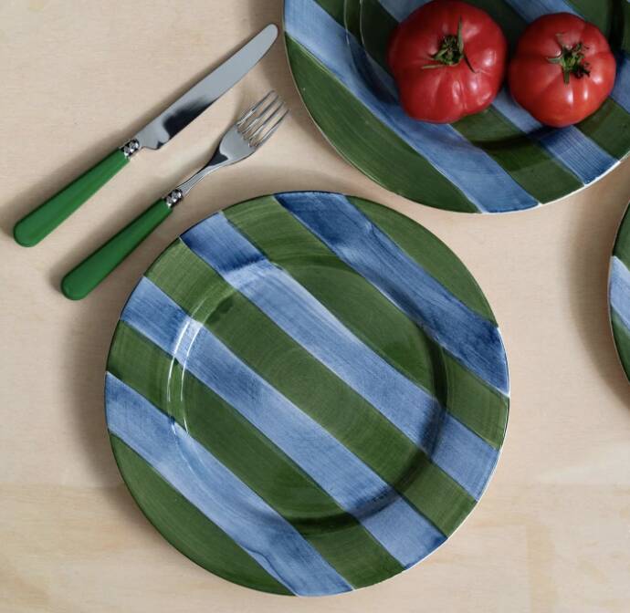 Set of 4 hand-painted ceramic dinner plates