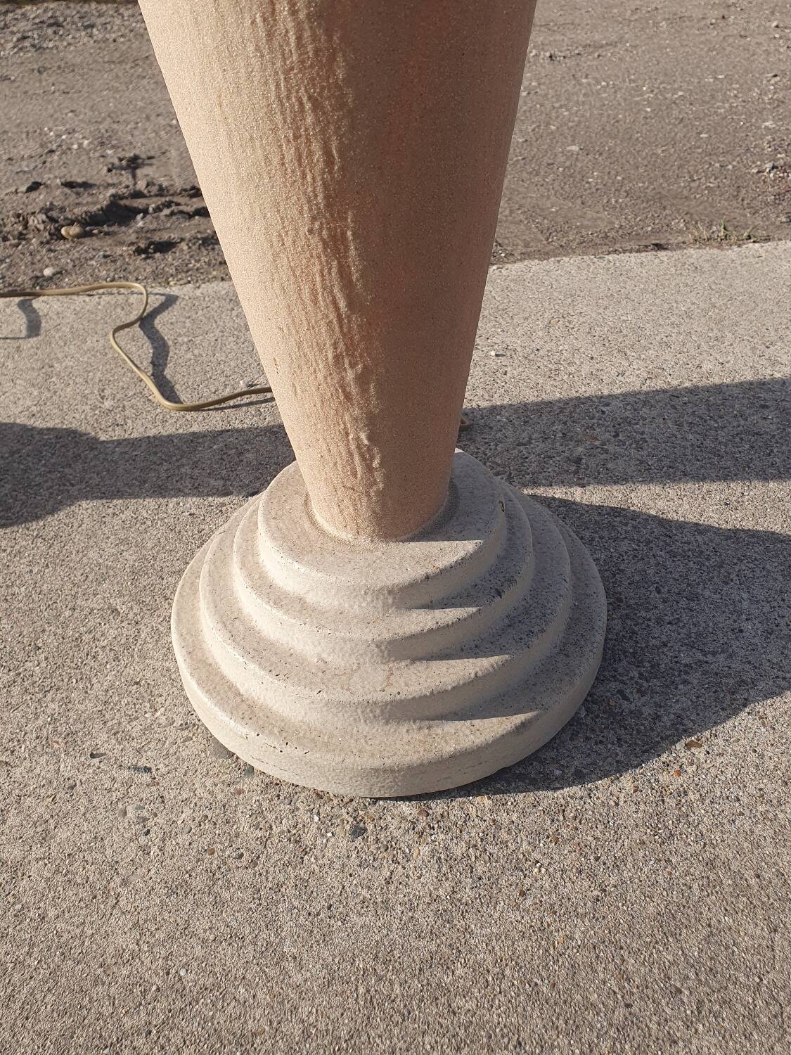 Set 2 postmodern 50 cm stepped sand and fiberglass lamp
