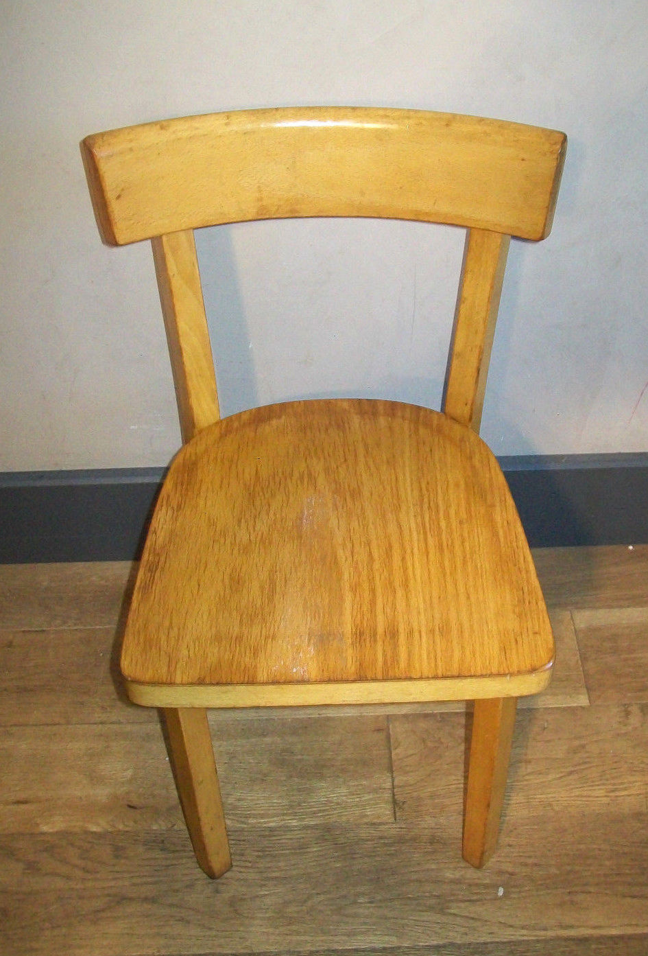 Chaise estampillée Baumann