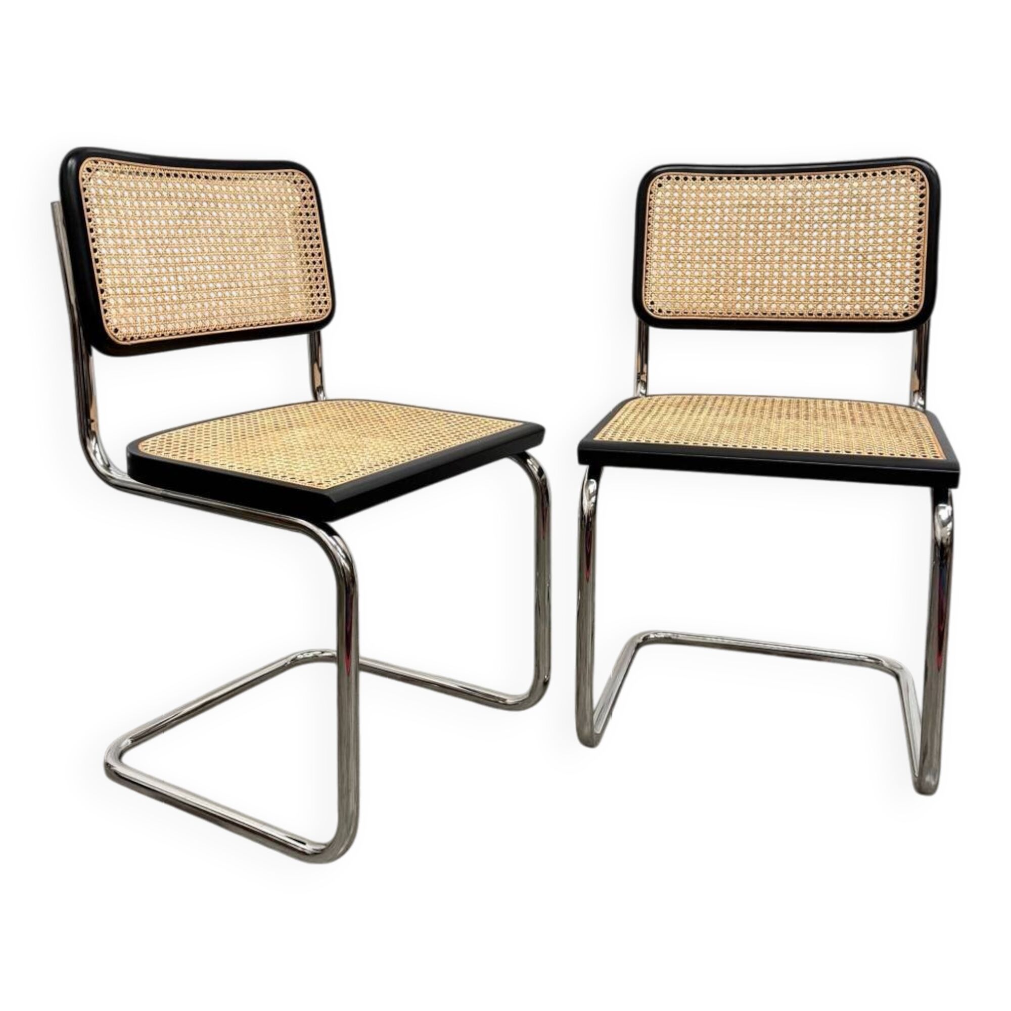 Paire de chaises B32 noires
