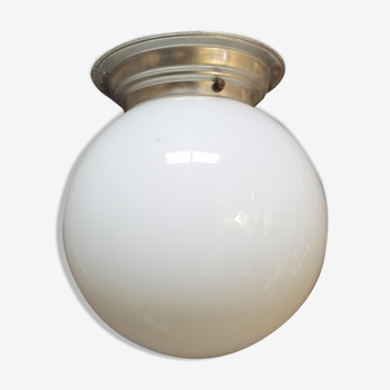 Plafonnier opaline boule et aluminium