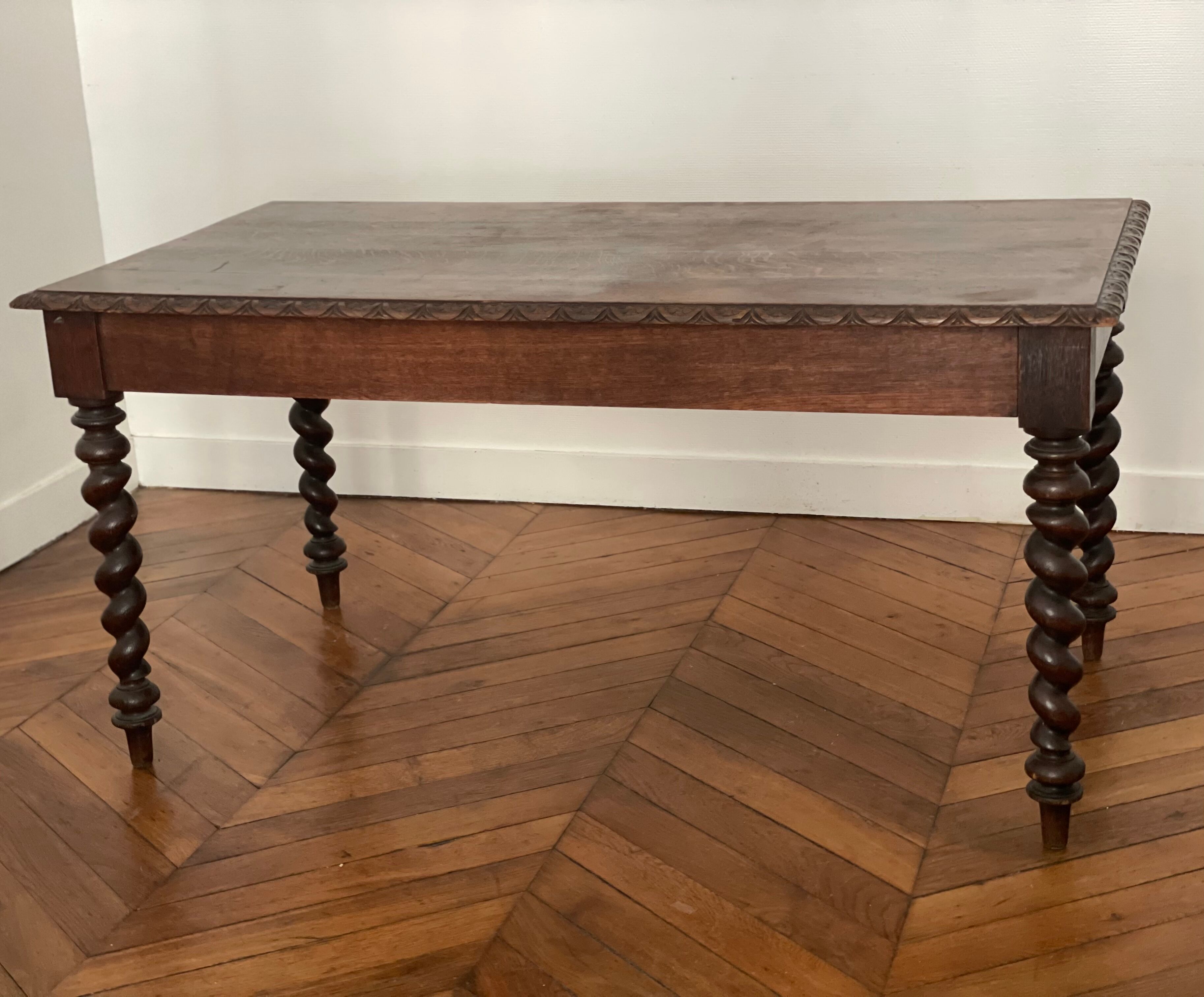 Old farm dining table Louis XIII turned wood