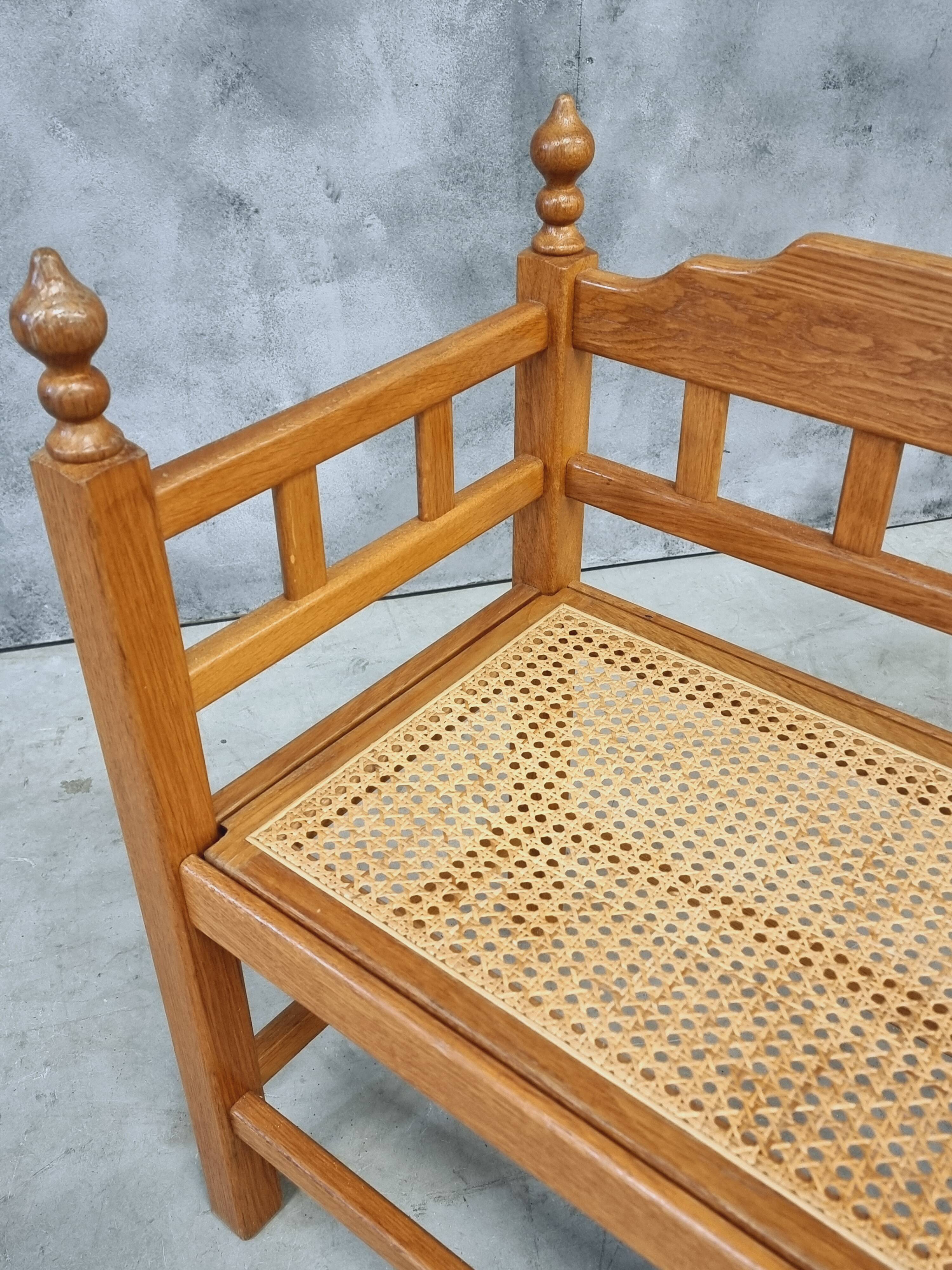Vintage Oak Entryway Bench with Straps
