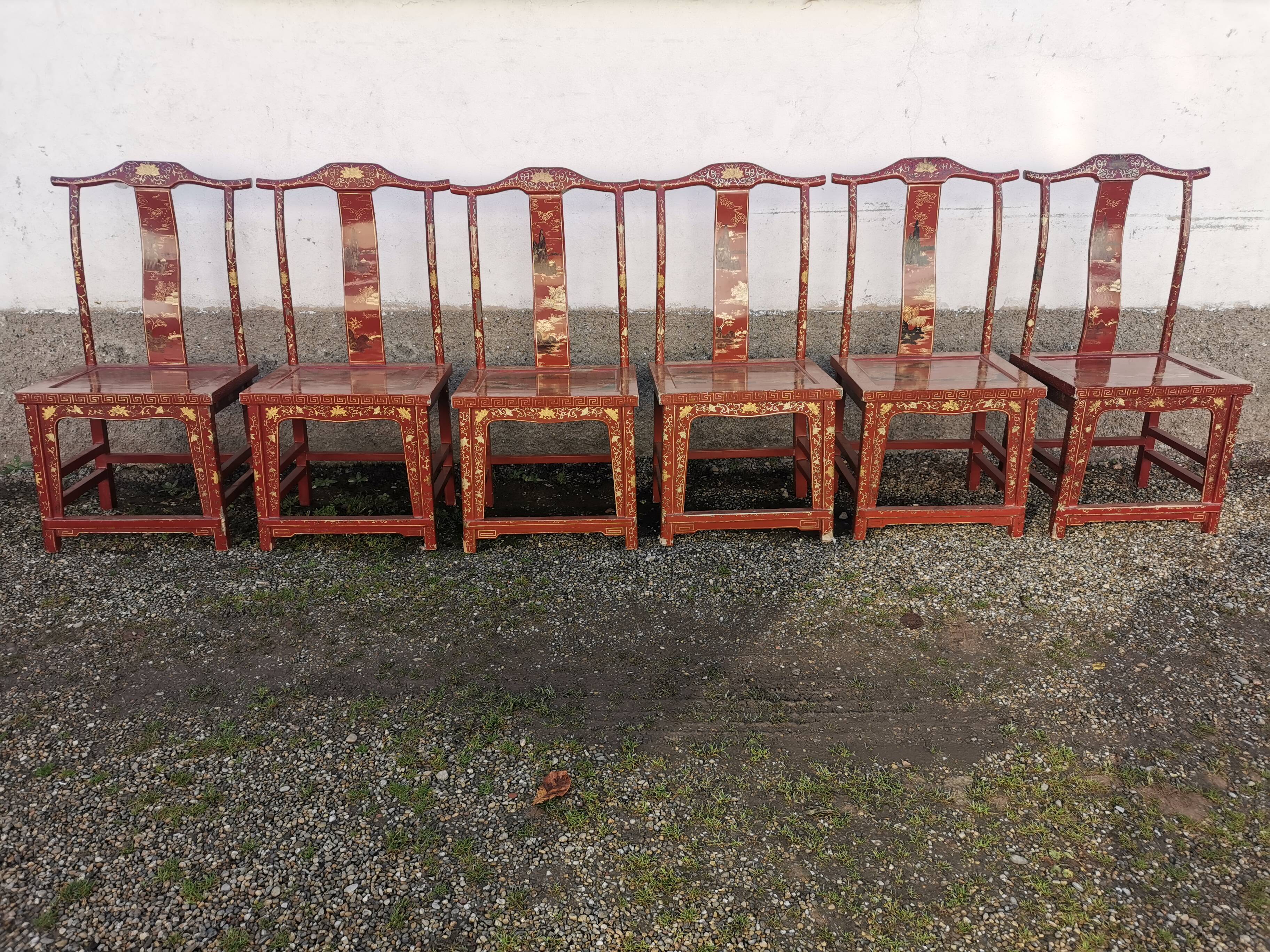 Chaises chinoises du début XXEME siècle en bois laqué