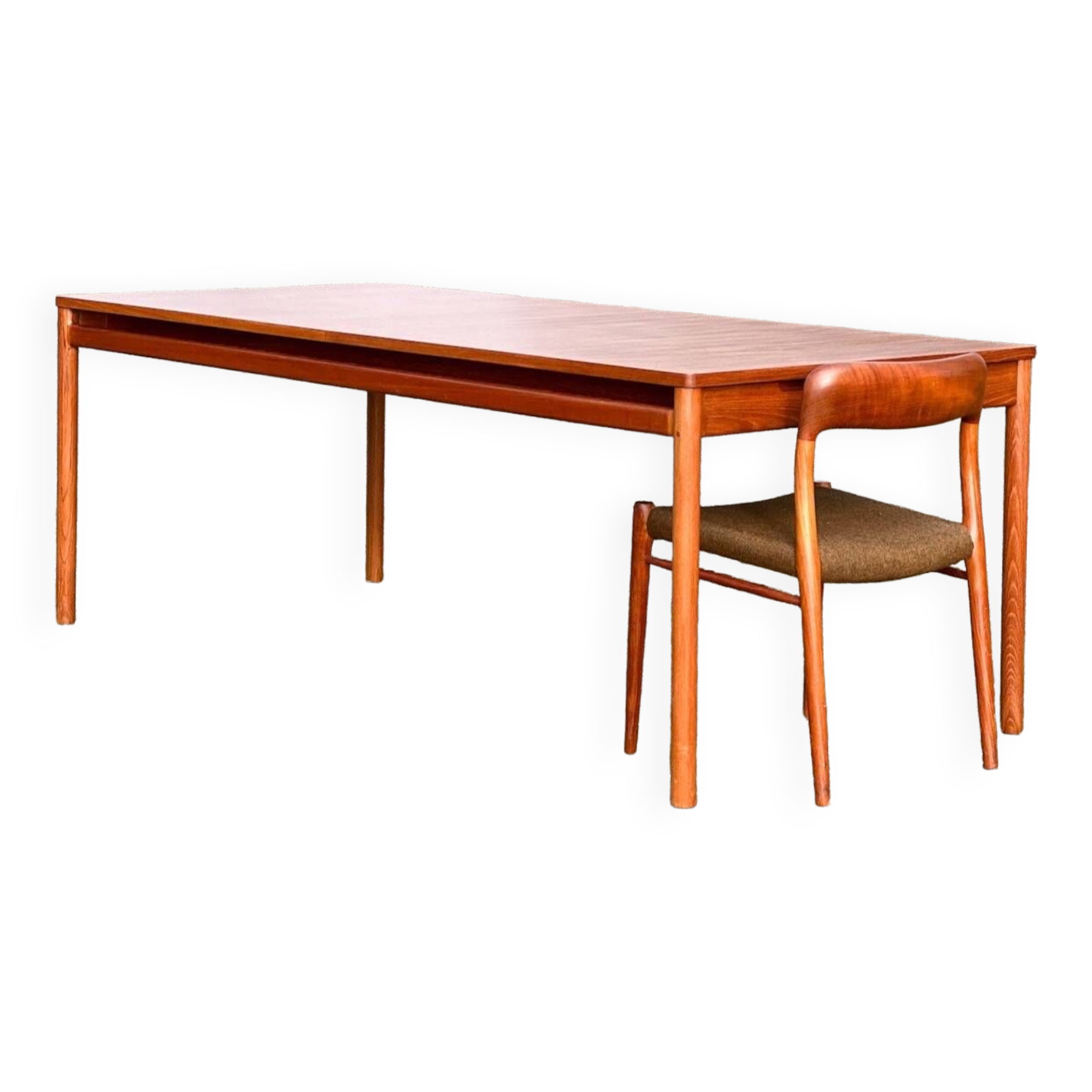 Grande table à manger à rallonge par McIntosh