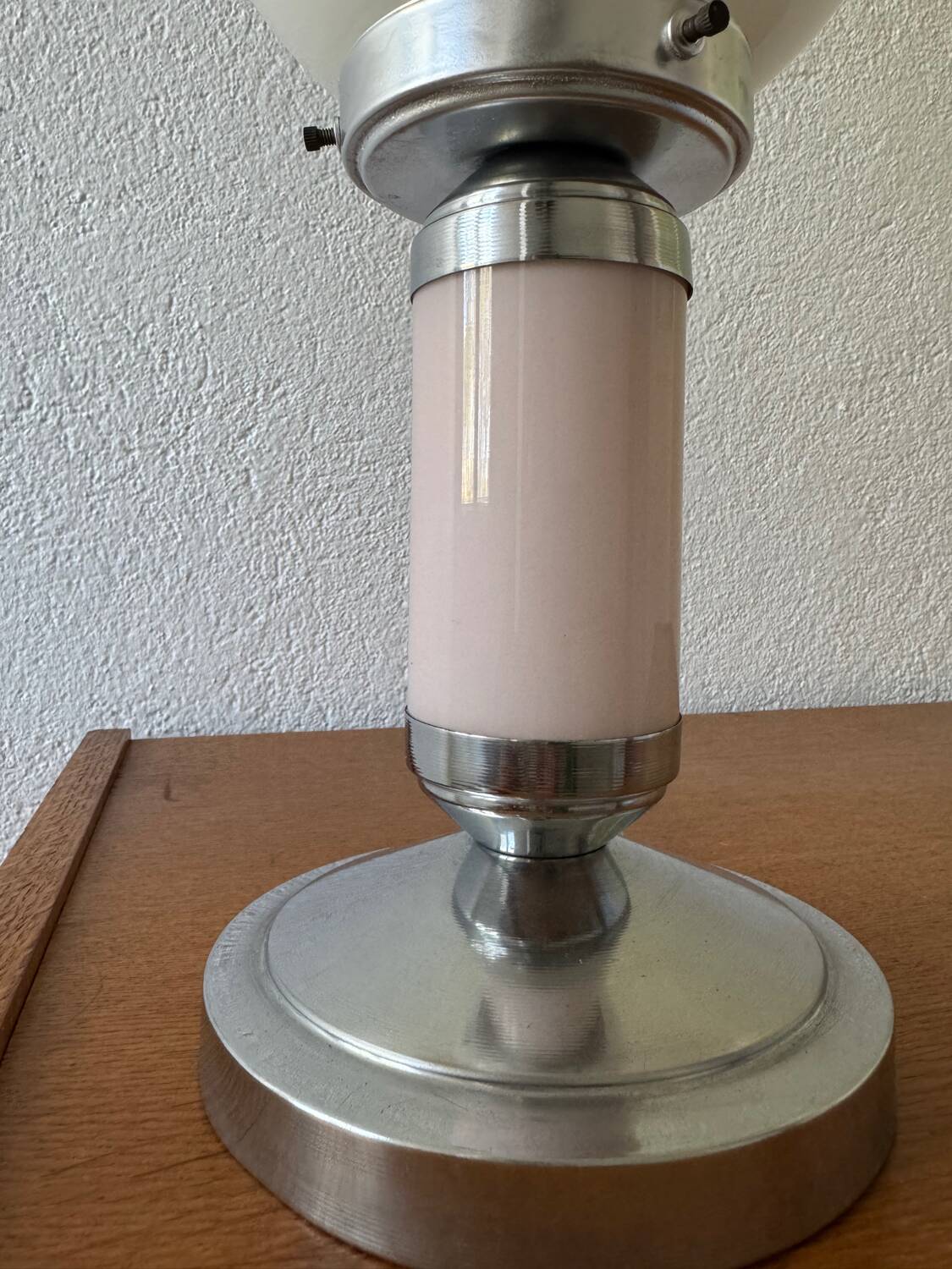 Small Art Deco Bauhaus opaline lamp