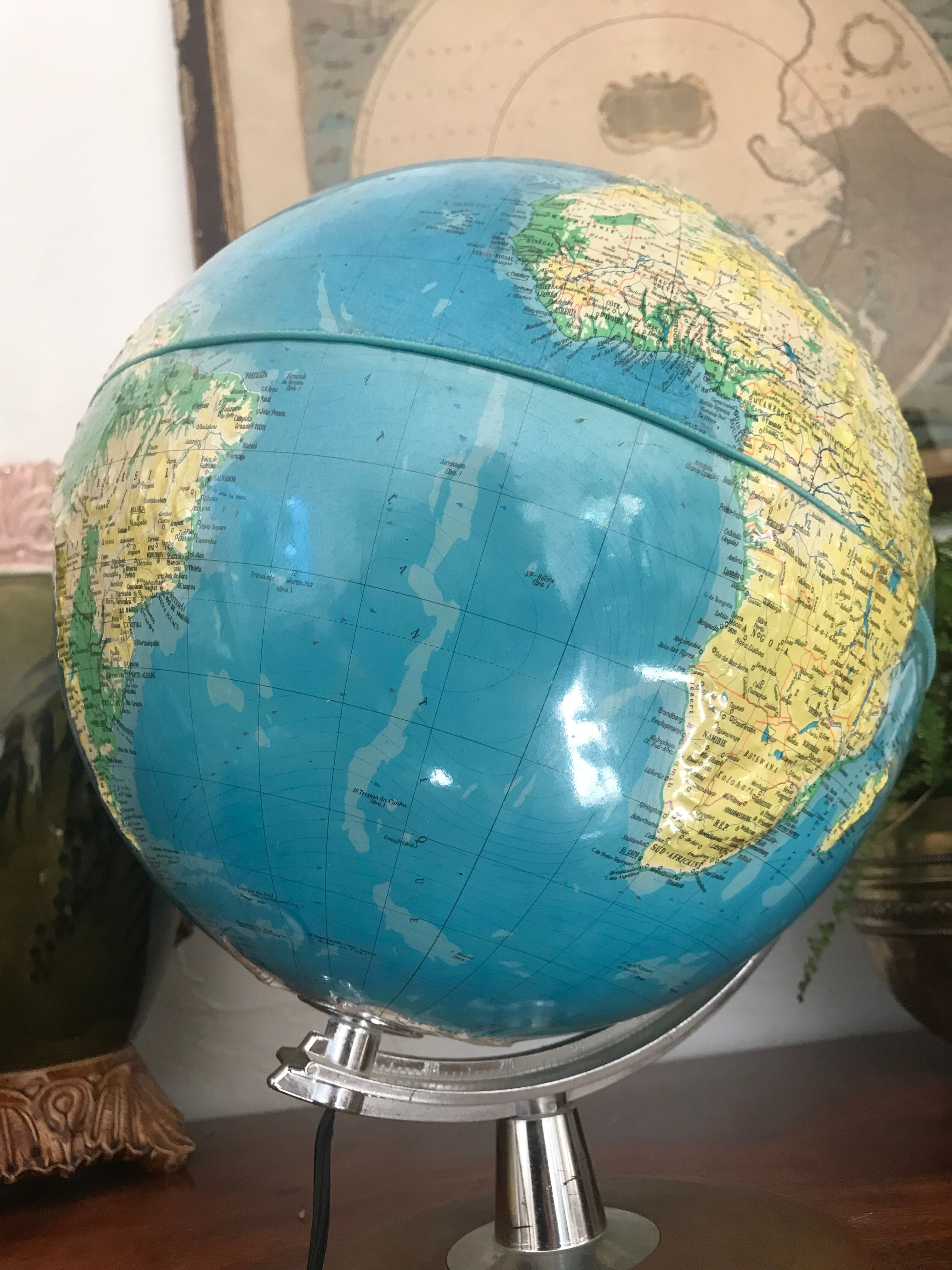 Luminous terrestrial globe Grange Batlière 1975