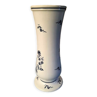 Vase blanc et motifs floraux bleu estampillé Faïences de Roanne Coomans