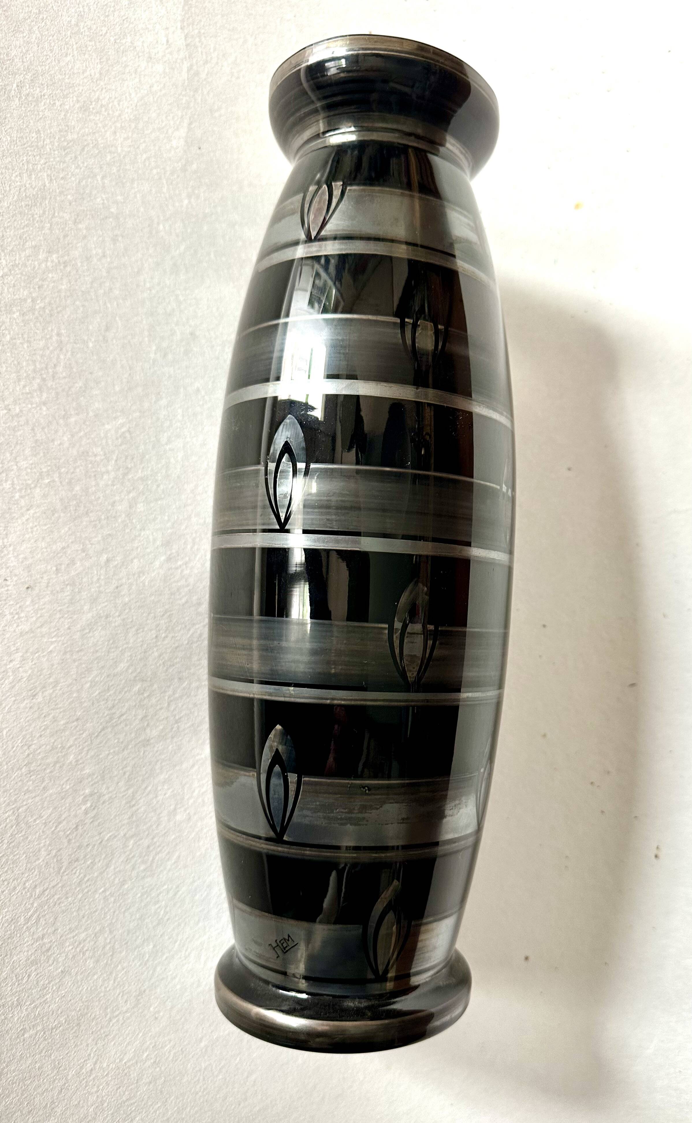 Vase art déco en verre noir et argent  signé hem    années 30
