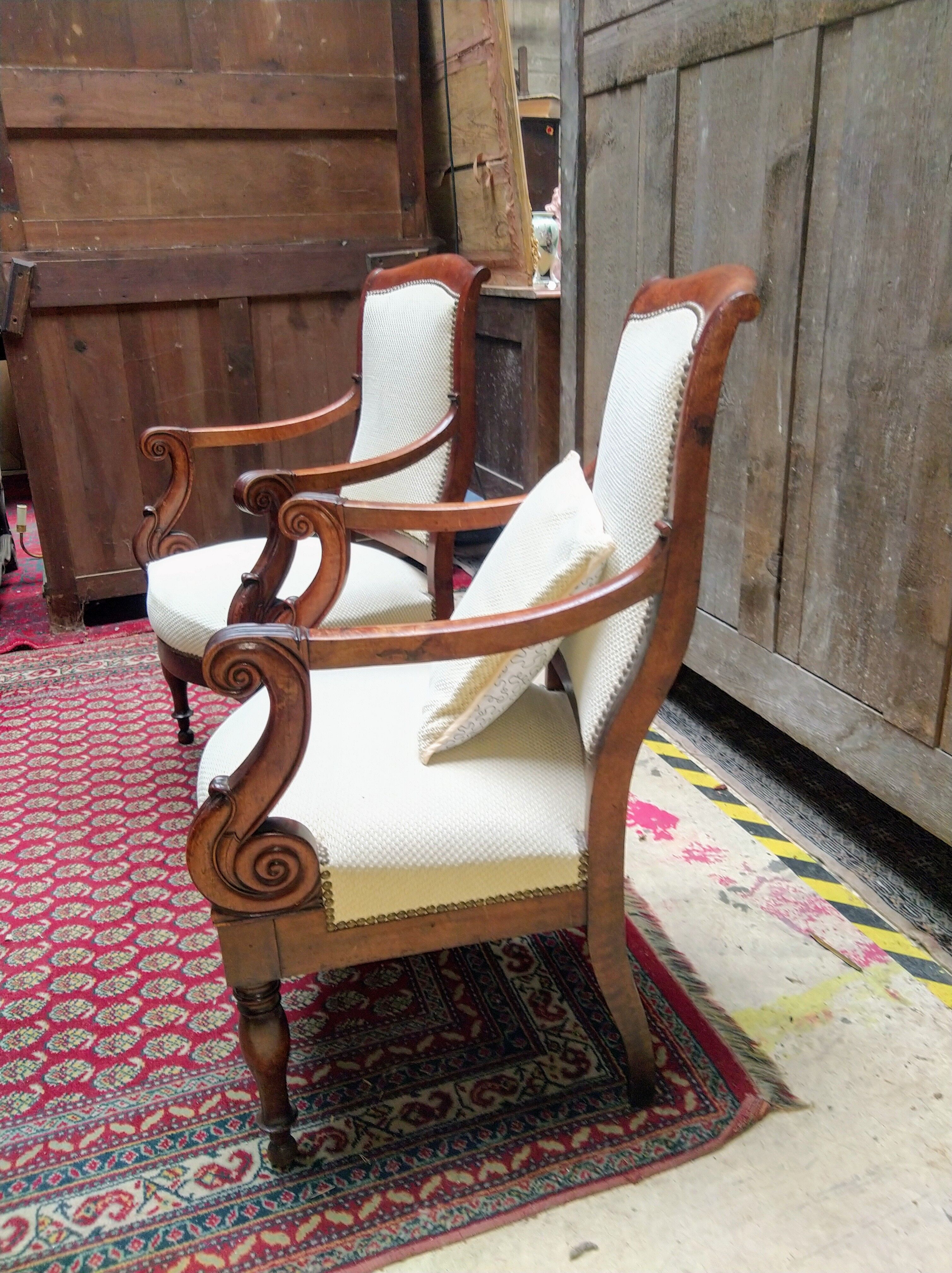 Paire de fauteuils en acajou d'époque Restauration estampillés Guinard