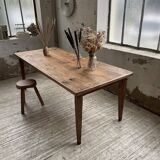 Farmhouse table with spindle legs 2m