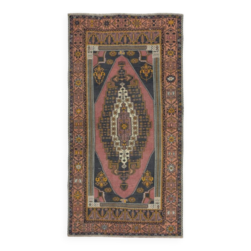 One-of-a-kind Vintage Oriental Rug, 100% Wool, Hand-knotted Turkish Carpet with Tribal Motifs