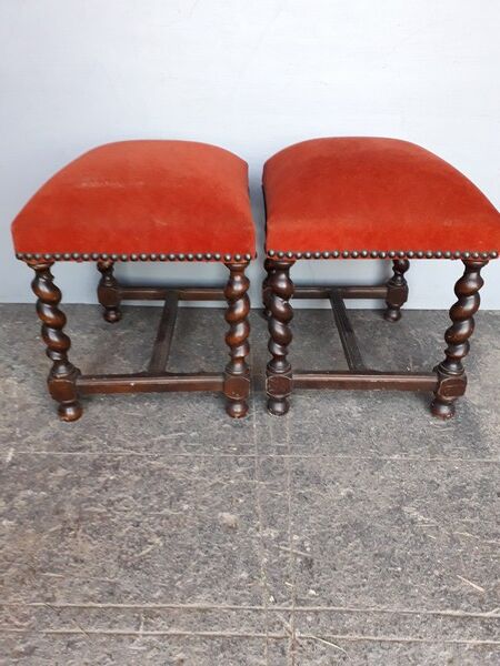Low stool footrest style Louis XIII ep 1940