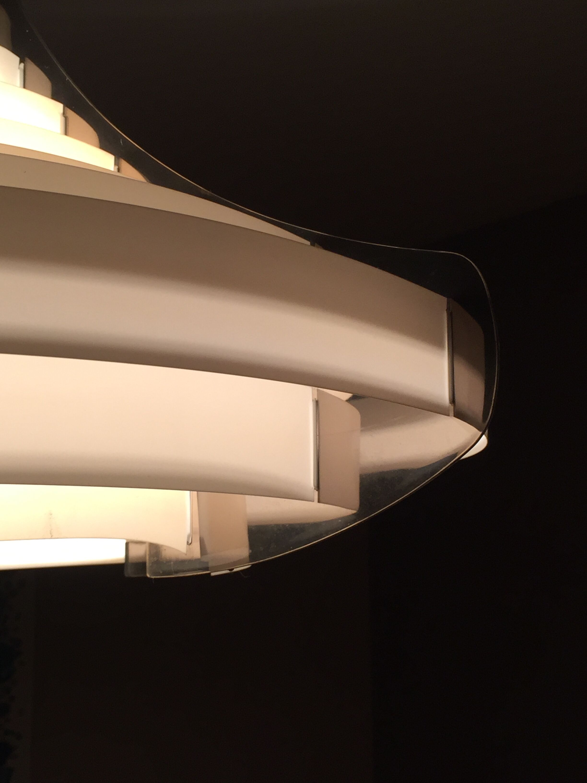 Lustre scandinave Morten Goettler
