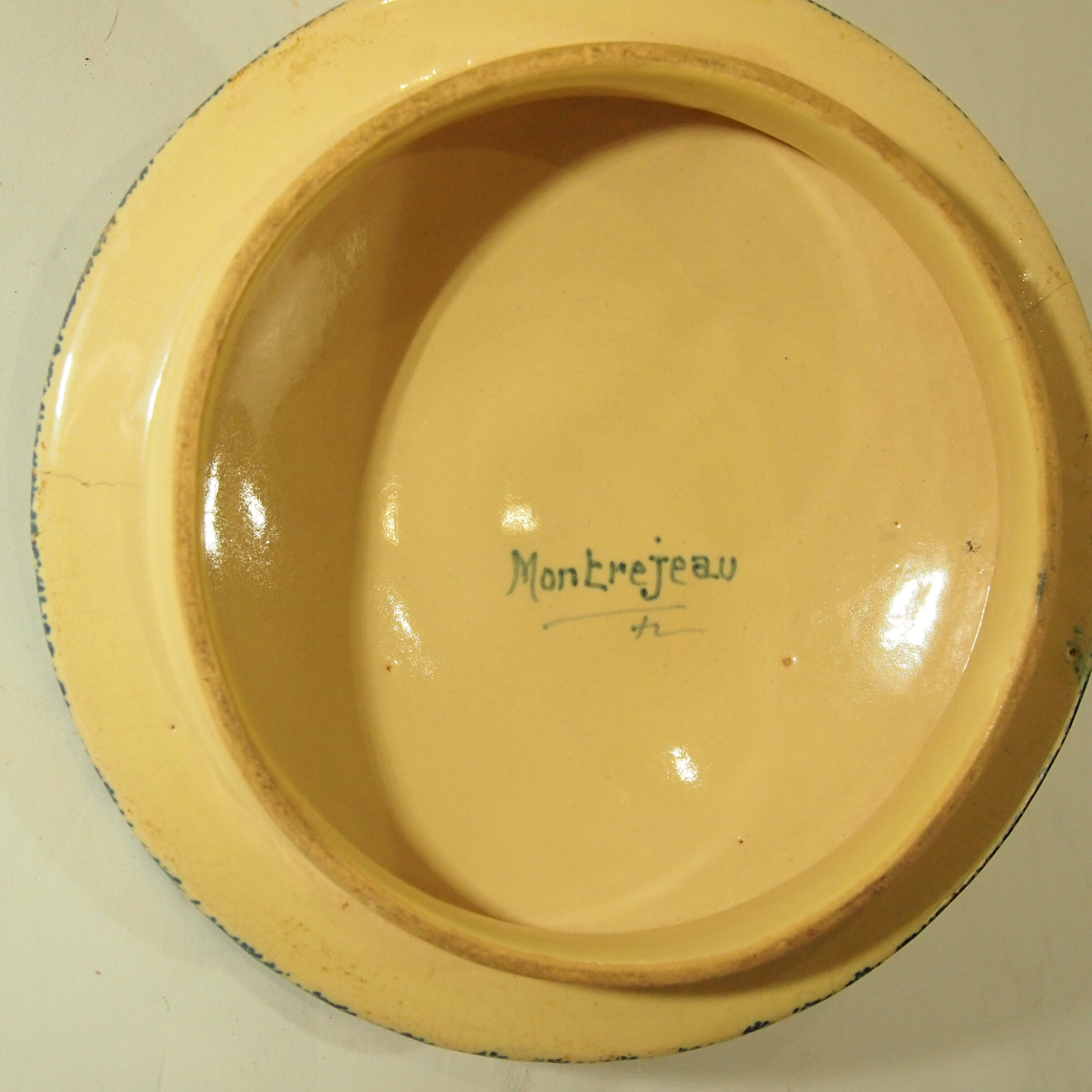 Ceramics bonbonniere