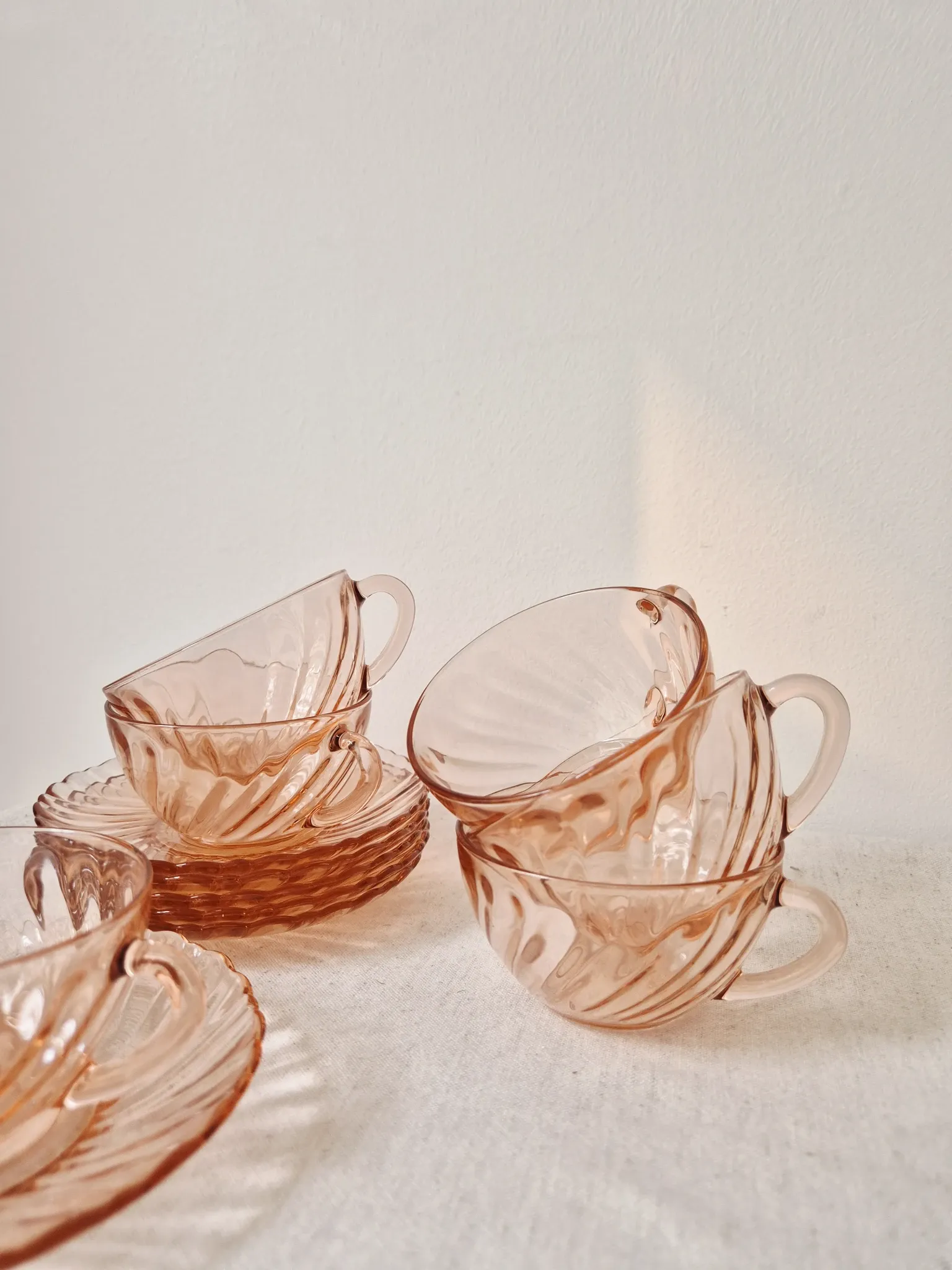 Set of 6 Coffee Cups & Saucers "Rosaline" '70s - Arcoroc France