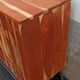 Buffet en bois avec deux portes, un tiroir et deux niches