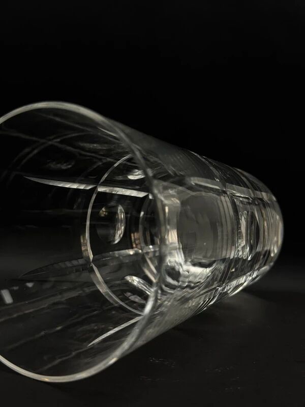 4 verres à eau en cristal de Sèvres 14,5 cm modèle taillé à facettes et pastilles