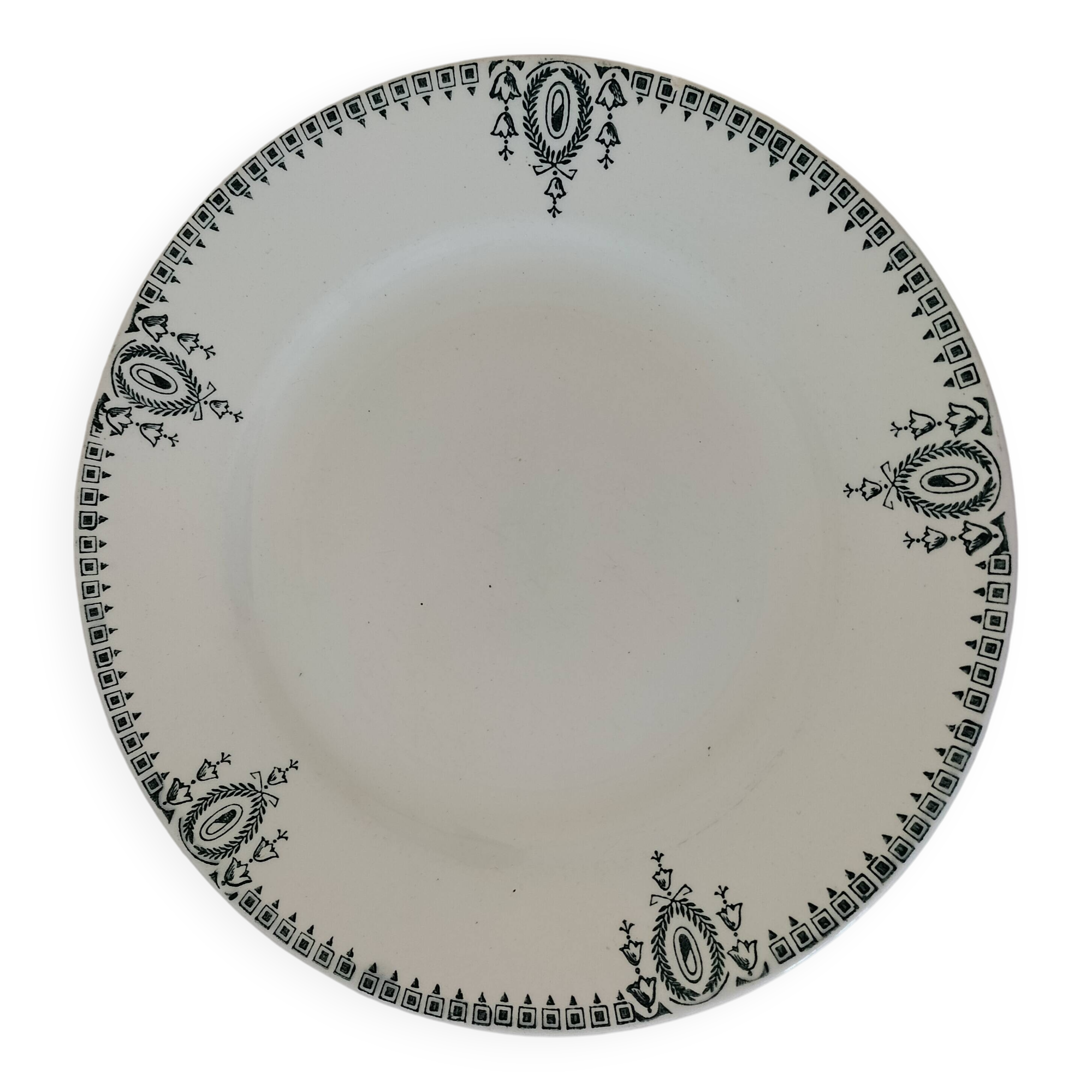 Saint Amand vintage plate