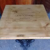 Bistro table feet in iron cast and solid wood tray