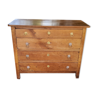Cherry chest of drawers early nineteenth century