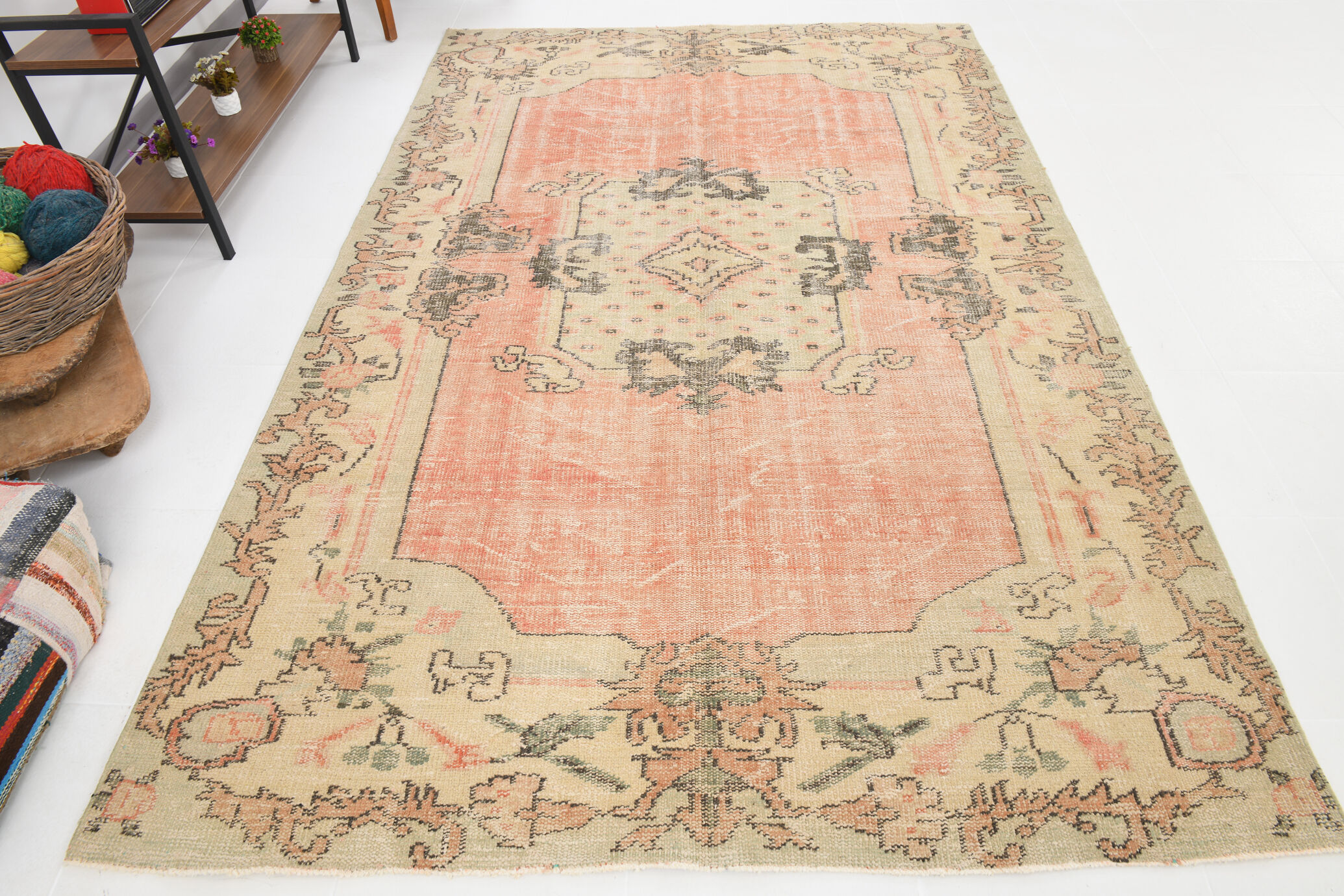 6x9 Classic Antique Vintage Rug, 185x282Cm