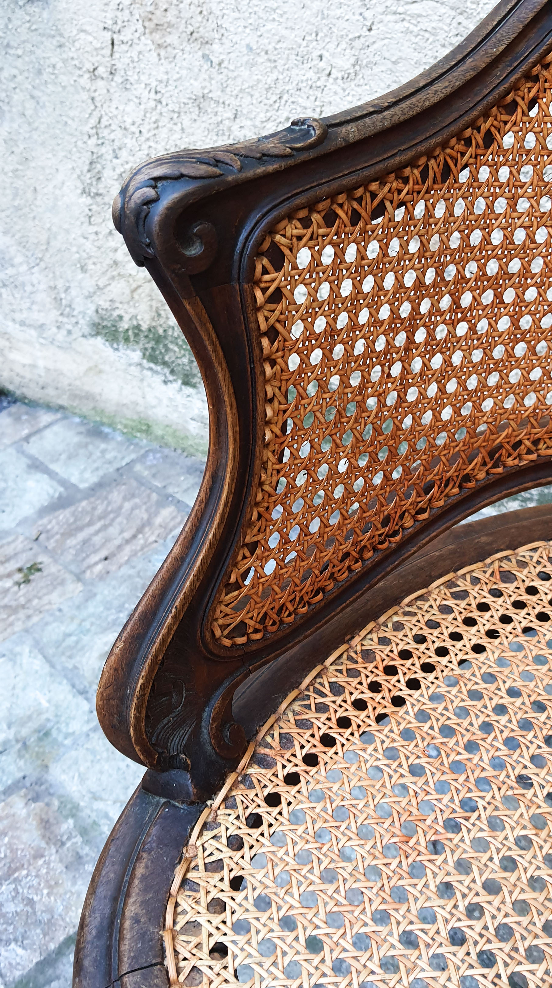 Louis XV-style shepherdess chair