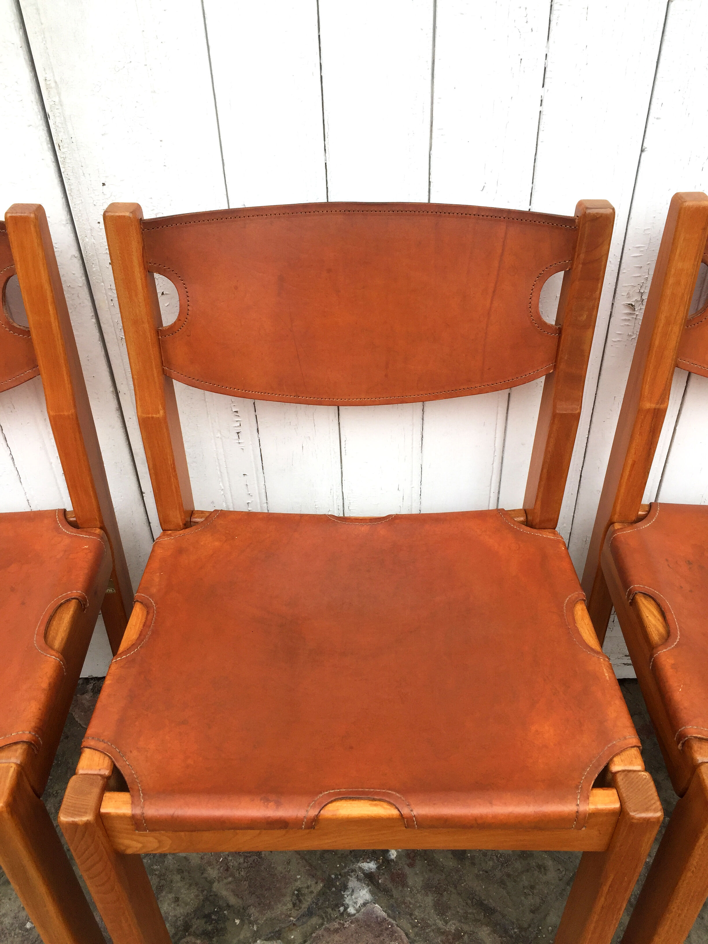 Set de 4 chaises en orme et cuir