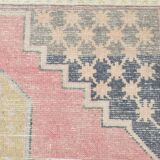 Tapis persan vintage rouge et jaune