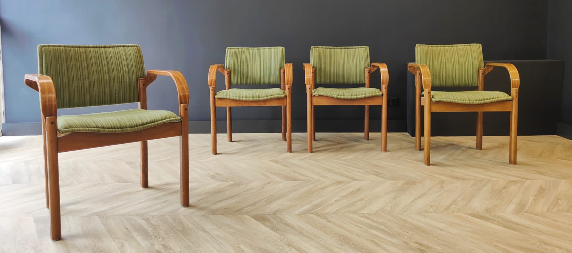Four mid century armchairs vintage - set of 4 chairs