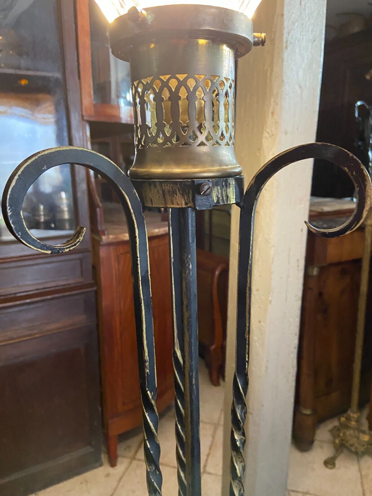 Plafonnier Art Déco – Fer Forgé Et Verre Dépoli – Espagne 1950-60 – 3 Lumières