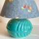 Lampe boule en céramique bleue vintage