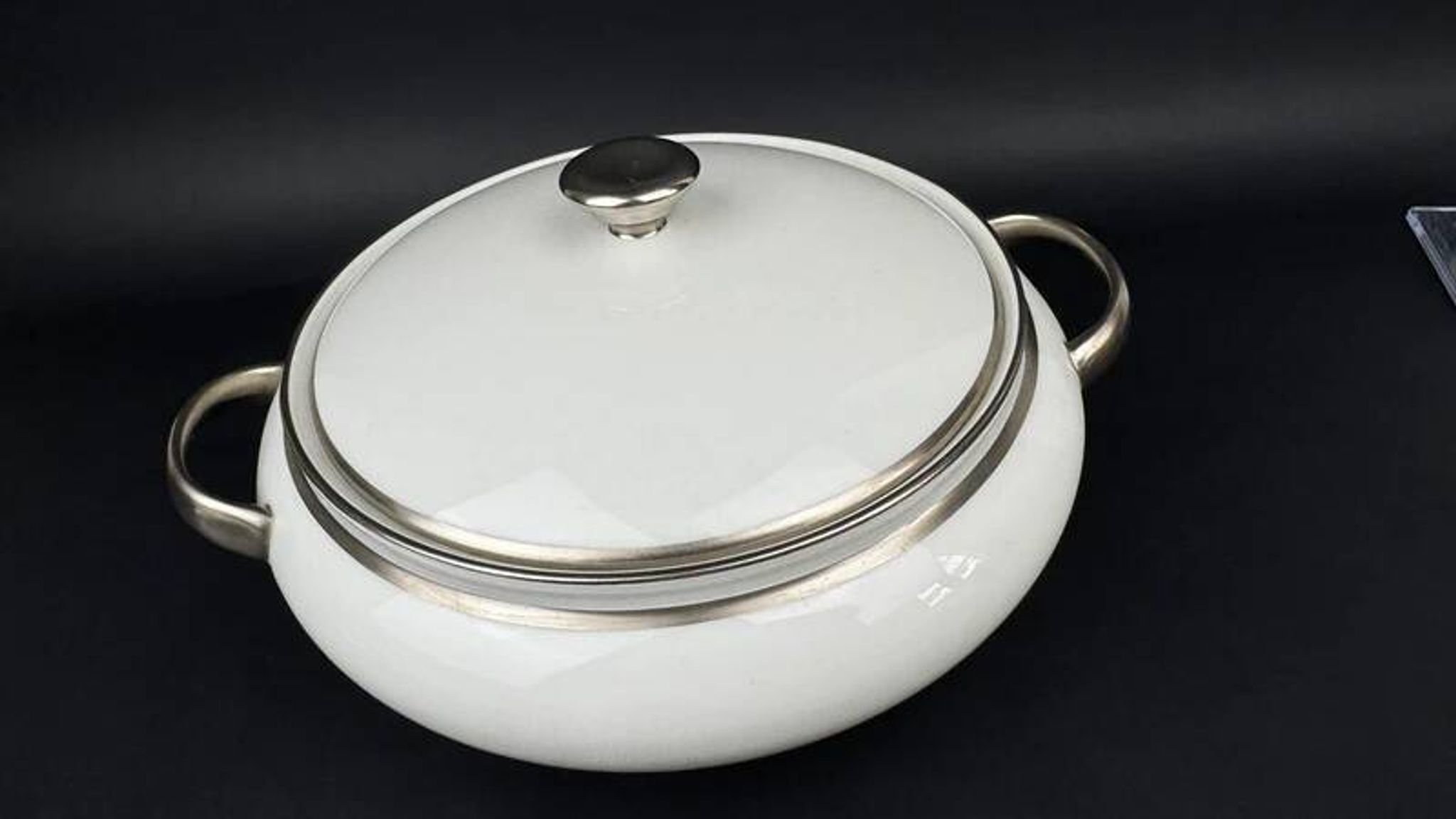 Raynaud soup tureen model Fontainebleau platinum