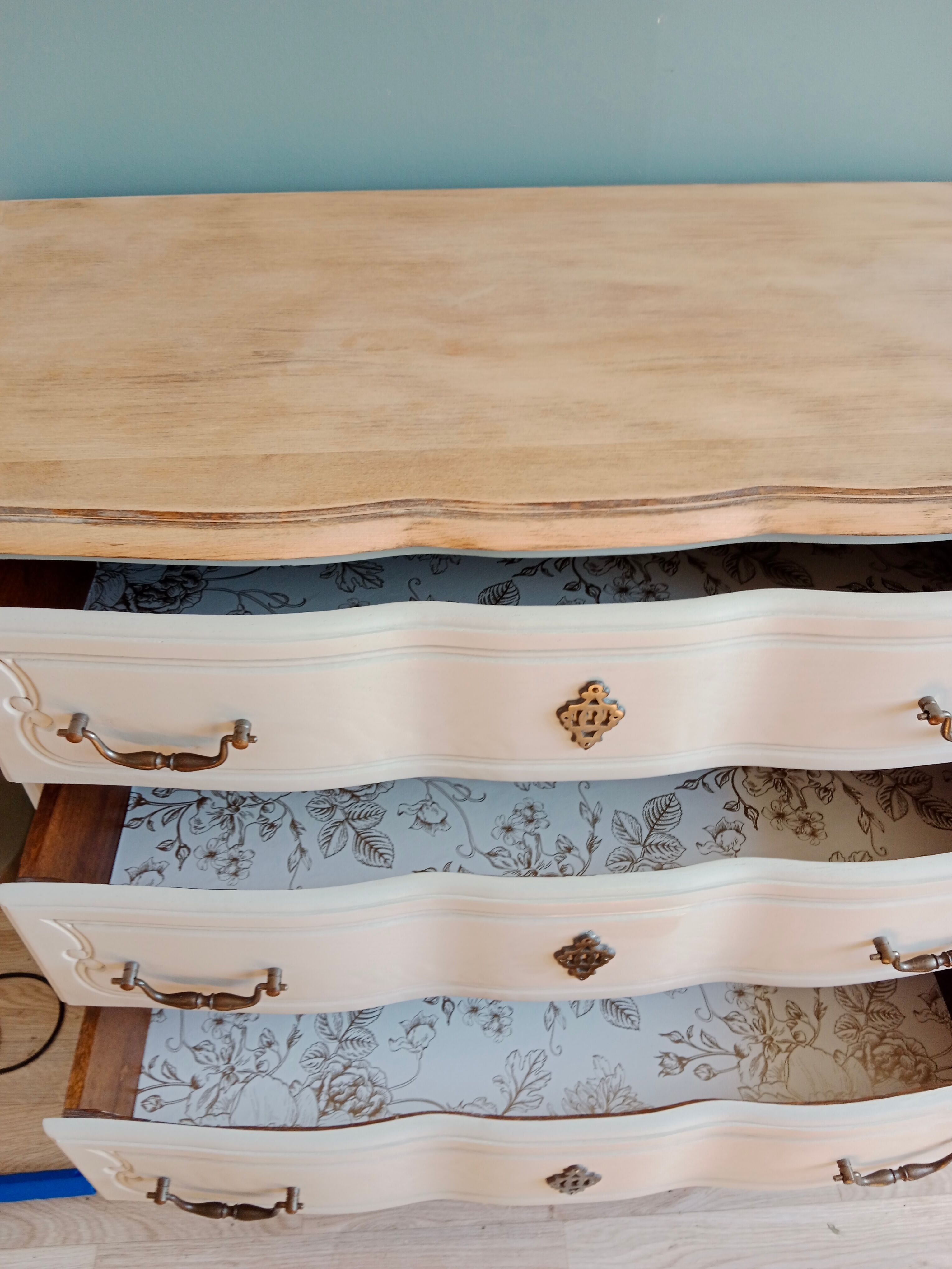 Chest of drawers crossbow oak