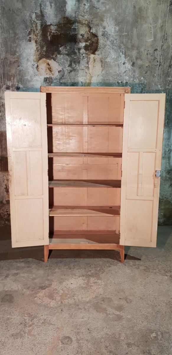 Armoire parisienne vintage