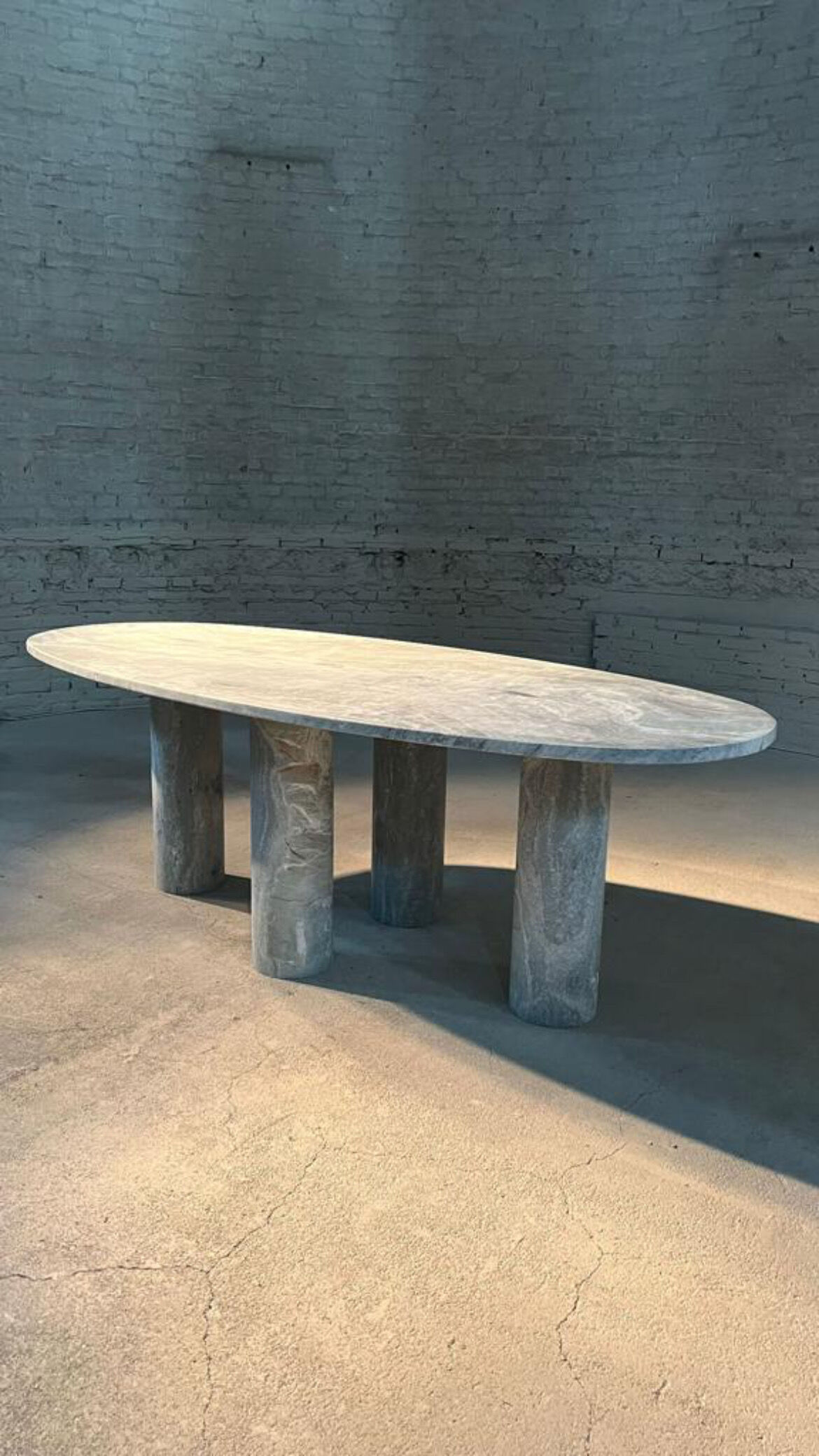 Table à manger ovale en marbre vert