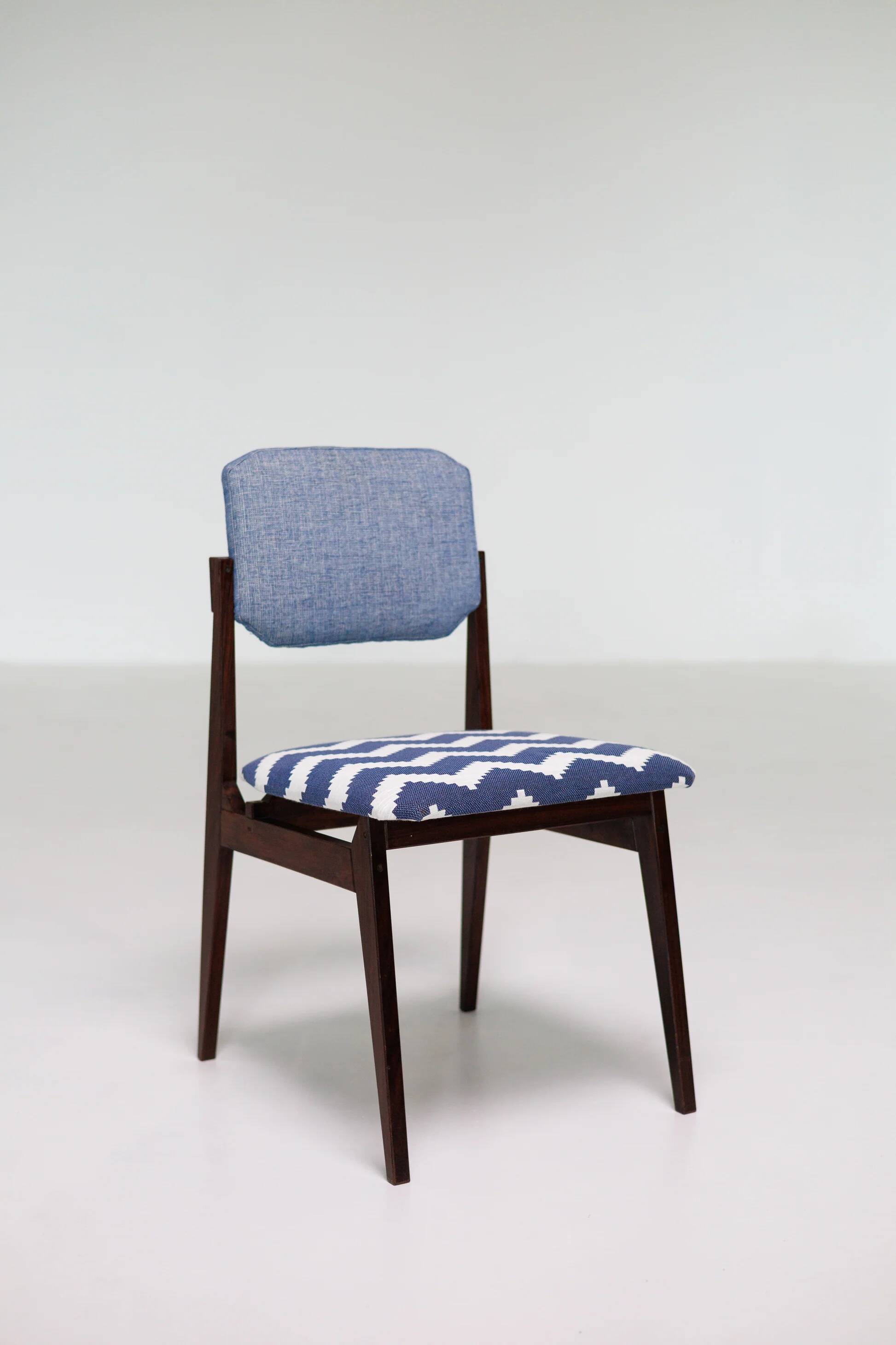 Set of six Italian mid-century dining chairs, 1960s