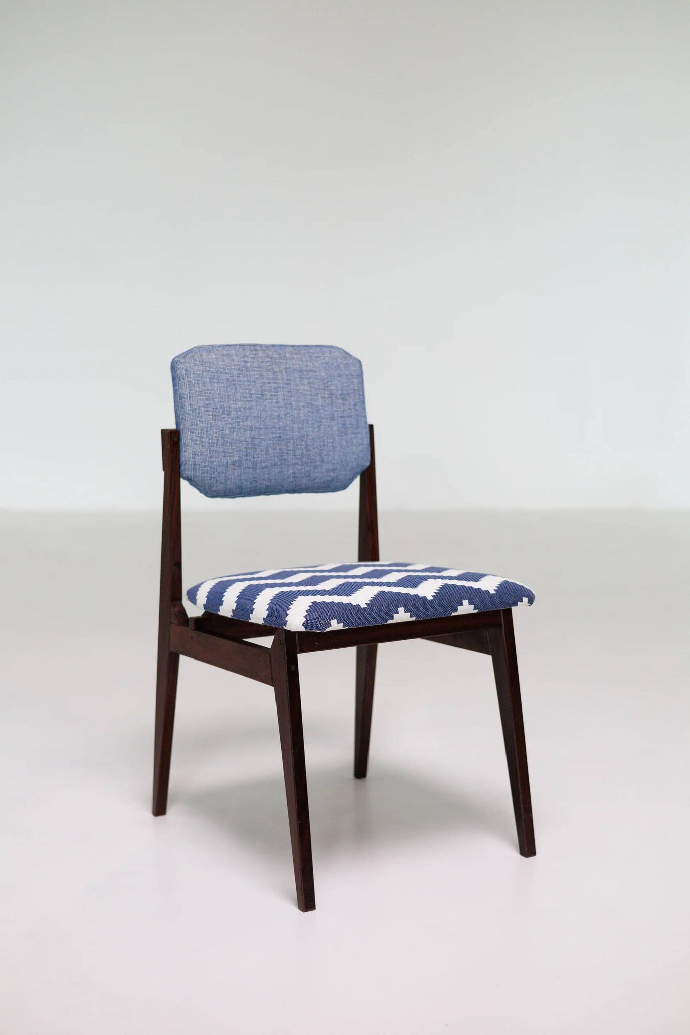 Set of six Italian mid-century dining chairs, 1960s