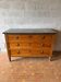 Commode ancienne en noyer