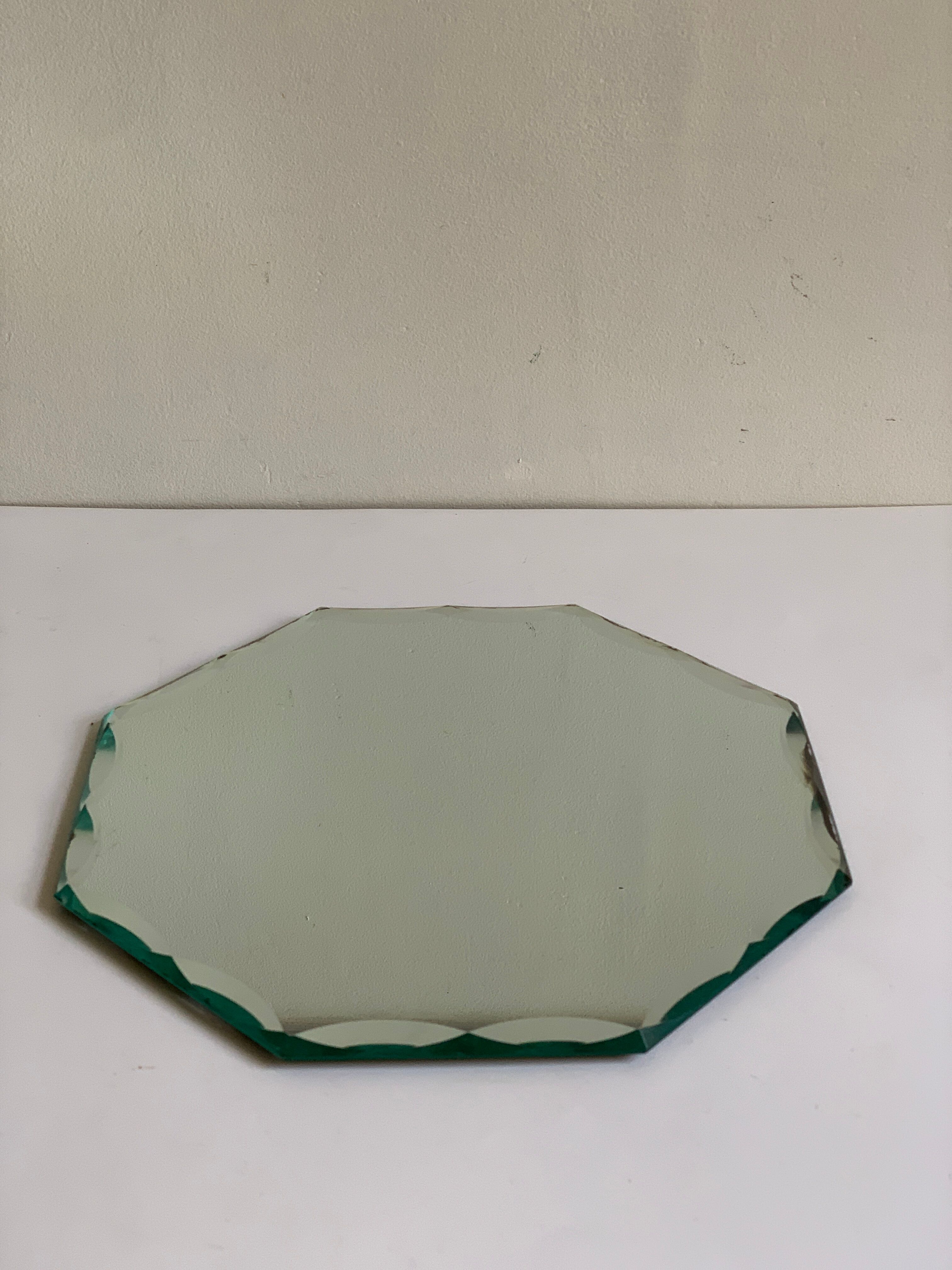 Beveled mirror tray