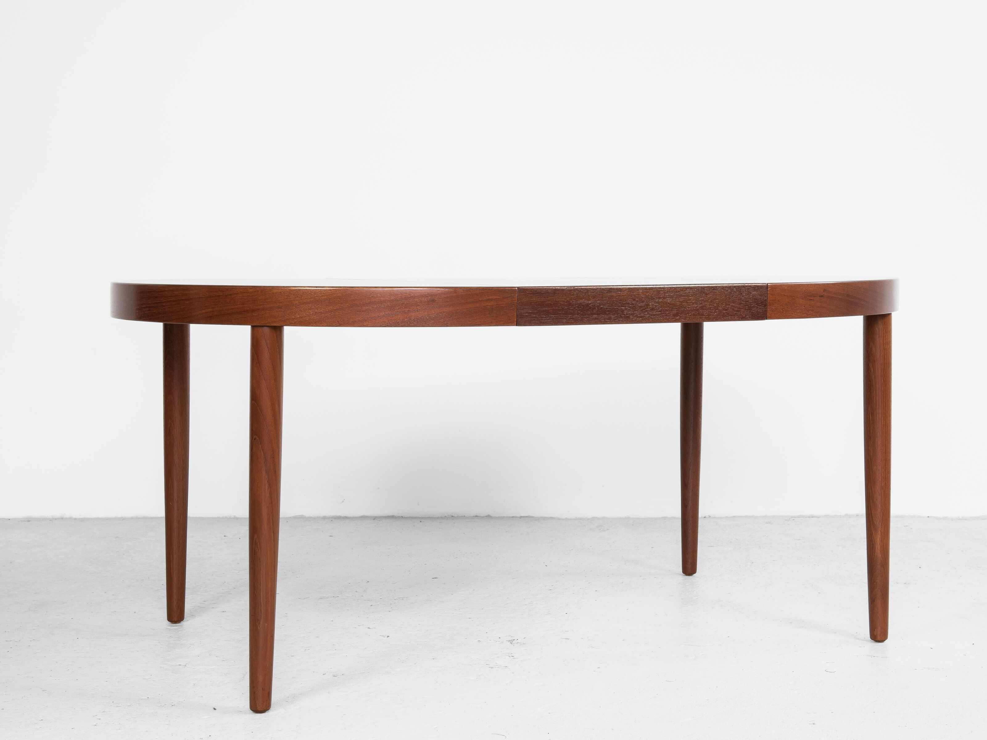 Midcentury Danish round dining table in teak by Gudme 1960s