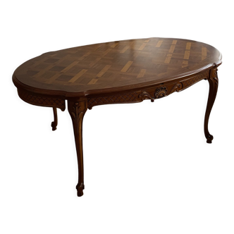 Louis XV style extendable oval wooden dining table