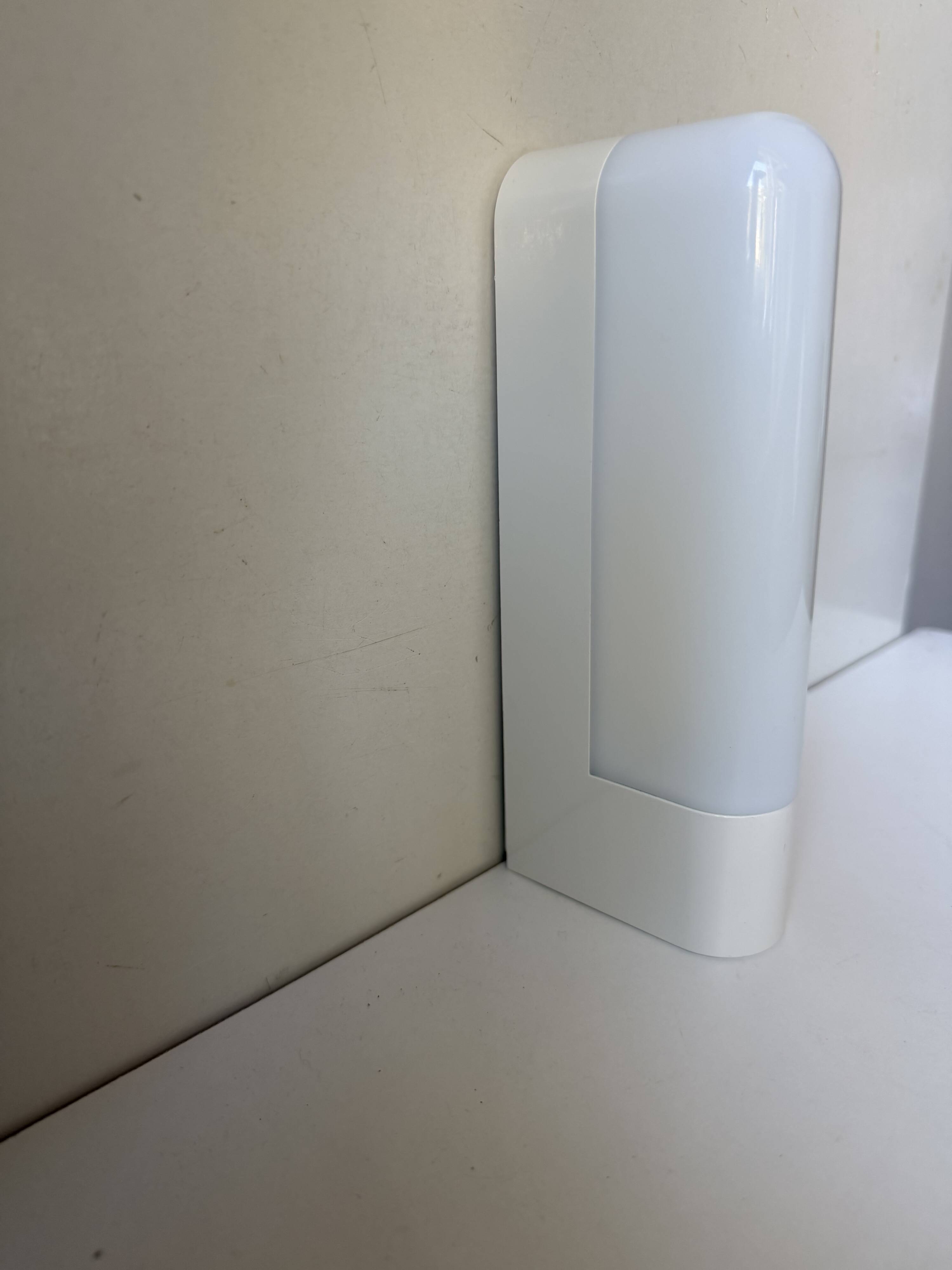 Vintage Minimalist Wall Lamp