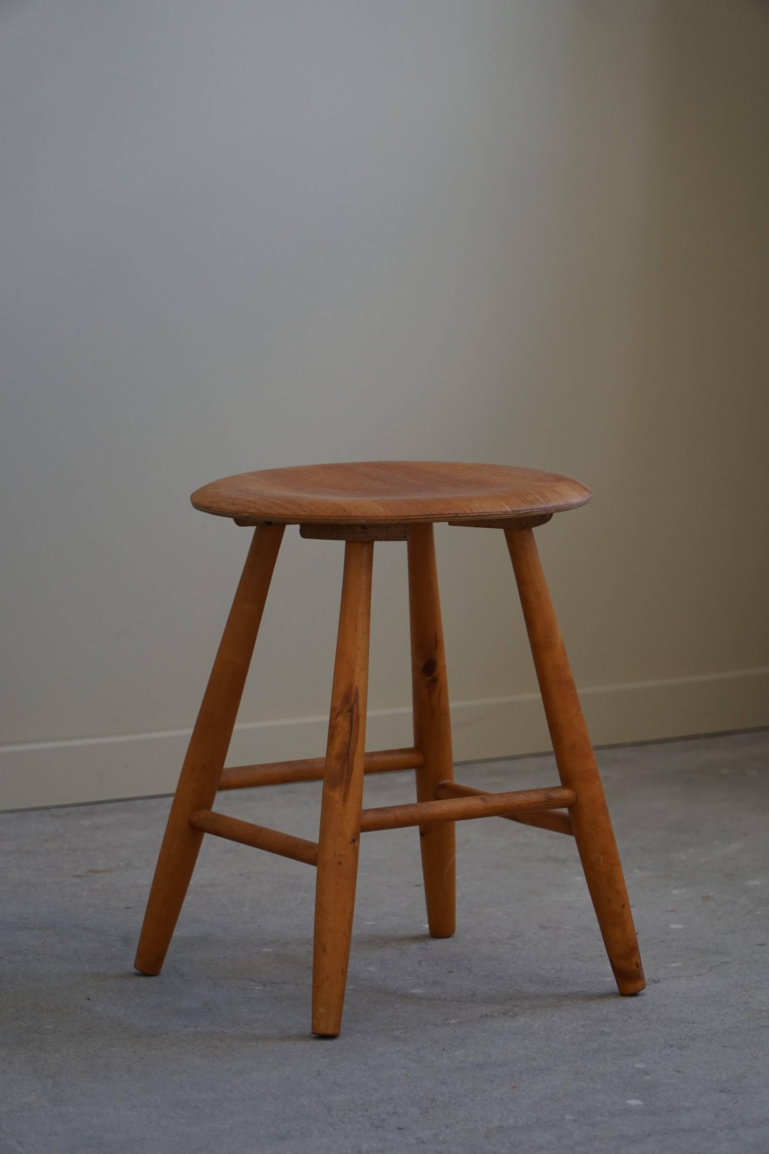 Round beech stool by a Danish cabinetmaker, mid-century modern, 1970s.