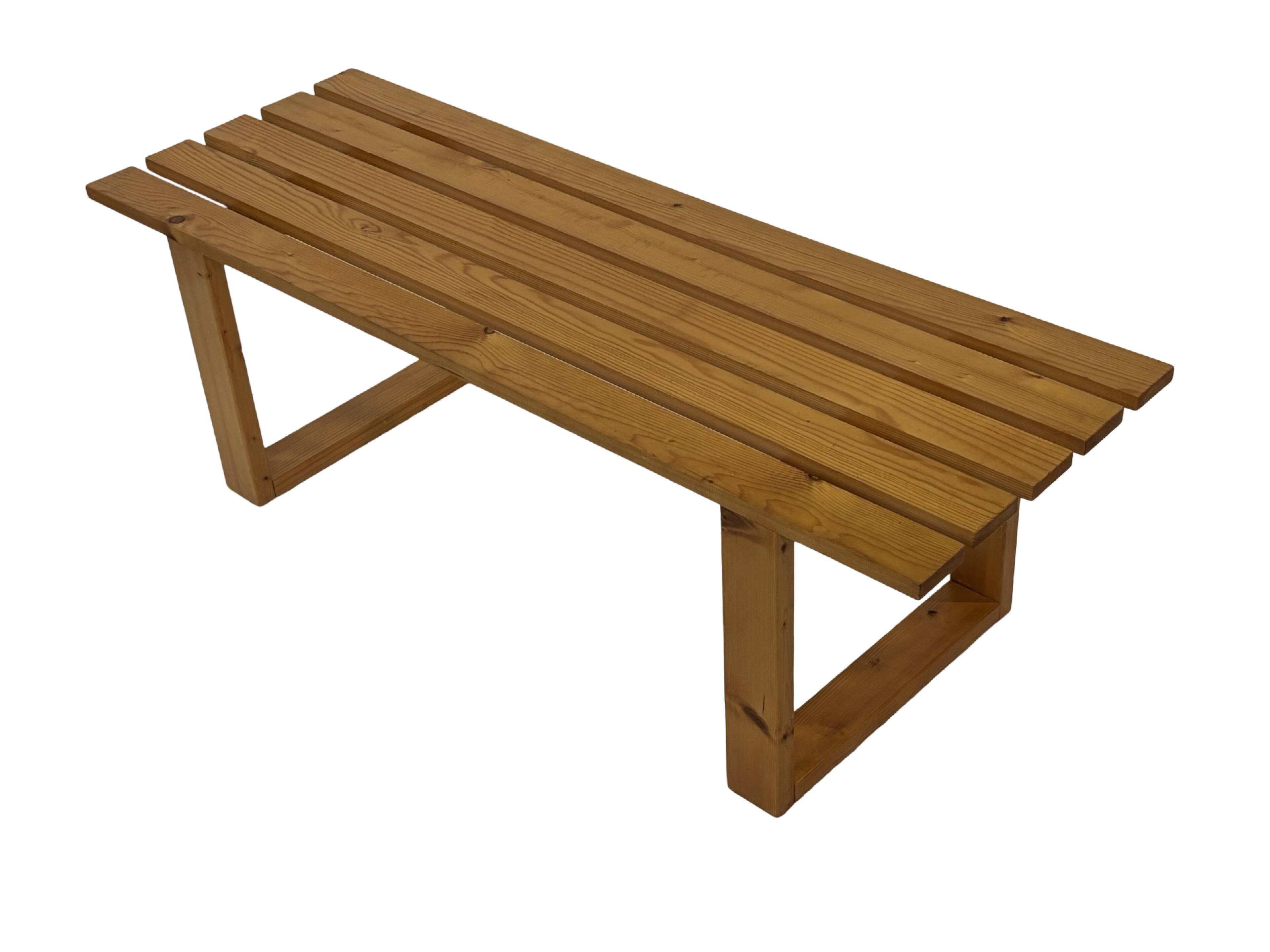 Vintage Scandinavian modern pinewood slatted bench from the 1960's