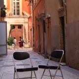 Vintage look folding chair